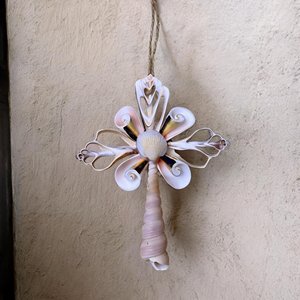 จี้รูปกางเขนพระจิตจากเปลือกหอยธรรมชาติ ของตกแต่งบ้านสไตล์ทะเล รูปกางเขนคาทอลิกจากเปลือกหอย - Product Image 3