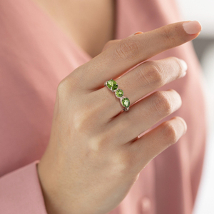 Anillo de Compromiso y Boda 2026, Anillo Fino de Plata de Ley 925 con Peridoto Verde Natural, Corte Brillante Ovalado y Facetado - Product Image 3