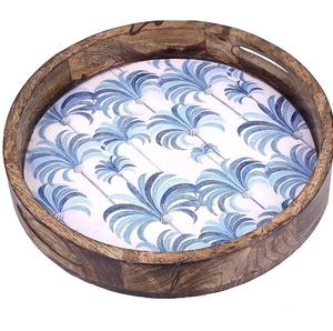 Plateau de service en bois avec finition émaillée pour la décoration de table, idéal pour les pâtes, les pizzas, les collations ou comme plateau de service alimentaire. - Product Image 3