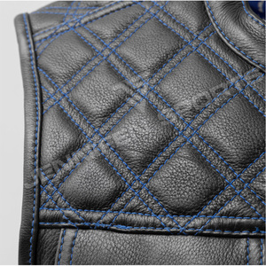 Gilet de motard en cuir véritable pour homme, noir, avec surpiqûres diamantées, poche dissimulée et doublure intérieure en bandana. - Product Image 3