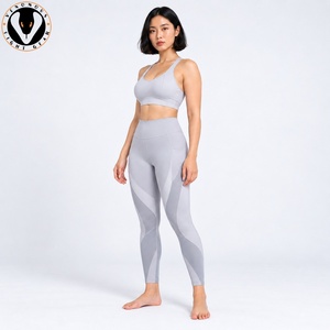 Ensemble de yoga élégant pour femmes, tissu léger, coupe moderne, idéal pour le yoga, le pilates, la course à pied, l'entraînement et les tenues décontractées actives - Product Image 2