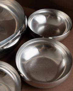 Bol en métal élégant pour accessoires de table à manger - Product Image 2