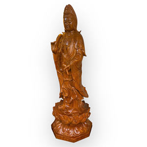 La exquisitamente tallada estatua de pie de la Diosa de la Misericordia está hecha de madera de Huong. - Product Image 6