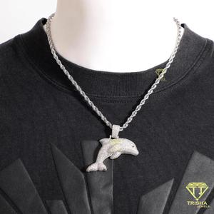 Colgante Hip Hop Personalizado de Animales Marinos para Hombre con Diamantes Moissanite Engastados a Mano y Plata 925 - Product Image 2