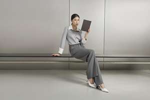 Chemise à manches longues pour femmes, col rabattu (col pointu), élégante/chic de bureau/minimaliste coréen, chemise classique rayée CLARE KA63 - Product Image 4