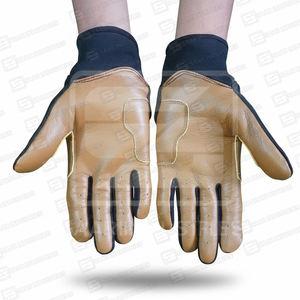Gants de baseball professionnels sur mesure SAAR INDUSTRIES, souples, durables, de qualité supérieure, cuir véritable, couleur et logo personnalisés. - Product Image 5