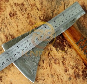 ขวานเหล็กดามัสกัสเกรดอุตสาหกรรมทำมือ ด้ามไม้ ทอมฮอว์ก ขวานขนาดเล็ก สำหรับตั้งแคมป์ เอาตัวรอดในป่า บุชคราฟท์ OEM - Product Image 4