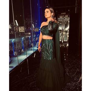 Lehenga Choli de style élégant LG vert taille unique pour les occasions de fête, fabriqué en polyester - Product Image 5