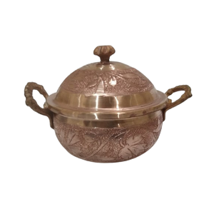 Olla de cocina de metal de calidad exclusiva en cobre con asas de metal para uso en el hogar, restaurantes y mesas de comedor. - Product Image 1