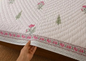 Couette en coton artisanale de luxe à motifs floraux estivaux, imprimée à la main, réversible, style Jaipuri Razai, taille King, literie indienne pour la maison - Product Image 5