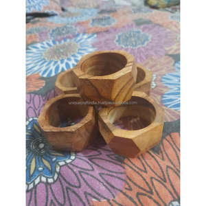 Servilleteros cilíndricos de madera con orificio central Juego de 6 Decoración de mesa minimalista moderna para cenas, eventos, fiestas y uso diario - Product Image 3