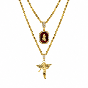 Pendentif de prière plaqué or jaune avec breloque aile d'ange en moissanite, bijoux à thème diamant rond, unisexe - Product Image 1