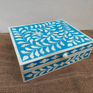 Caja rectangular de madera con incrustaciones de nácar y adornos dorados, hecha a mano, estilo antiguo, para decoración del hogar, cofre para objetos decorativos. - Product Image 5