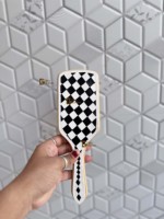 Nouvelle brosse à cheveux en bois et cuir, faite à la main par un designer, avec un motif à carreaux noir et blanc, design minimaliste