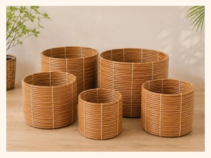 Ensemble de 5 paniers ronds en rotin faits à la main, paniers de rangement en rotin naturel, modernes et multifonctionnels, fabriqués au Vietnam - Product Image 1