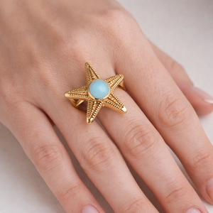 Anillo de Estrella de Mar de Latón con Cabujón de Larimar, Ajustable, Inspirado en el Océano, Anillos Modernos de Piedras Preciosas Naturales Hechos a Mano, Joyería para Mujer - Product Image 5