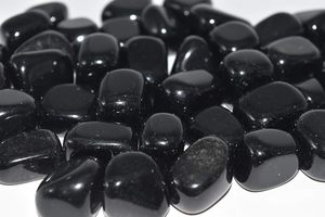 Pierres d'obsidienne noire naturelle de haute qualité pour le Reiki et la guérison des cristaux d'énergie pierre d'obsidienne noire naturelle pour la vente en gros - Product Image 2