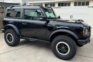 Venta al por Mayor de Autos Usados de Lujo F-o-r-d Bronco Badlands EcoBoost V6 4WD - Product Image 5