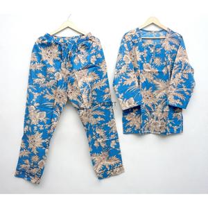Conjunto de Pijamas Elegantes para Mujer, Estampado Floral, 100% Algodón, Transpirable, Manga Larga, Cuello Redondo, Ropa de Dormir Informal para Primavera y Verano - Product Image 6