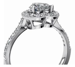 แหวนเพชรรูปหัวใจจาก Heart Lab Grown Diamond  ทอง 9kt 14kt หรือ 18kt สีเหลือง โรสโกลด์ และสีขาว น้ำหนัก 1.37 กะรัต 33 เม็ด  งานจิวเวลรี่คุณภาพสูงที่ยั่งยืน - Product Image 4