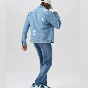 Chaqueta de Mezclilla Desgastada para Hombre Econex Sports, 100% Algodón, Forro de Sherpa Ecológico, Cierre de Cremallera, Corte Casual, Estilo Gótico con Parches de Animales - Product Image 1