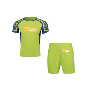 Ensemble d'entraînement athlétique 2 pièces pour hommes |   Ensemble de vêtements de sport 2 pièces respirant pour le football et la gym, avec bordure néon - Product Image 2