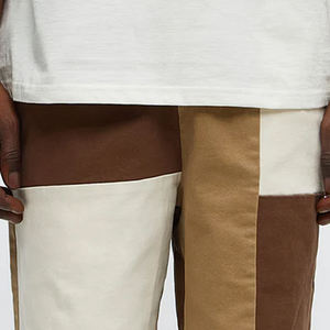 Shorts élégants pour hommes avec design color block, fermeture à cordon réglable, coupe confortable et décontractée, design à prix abordable - Product Image 2