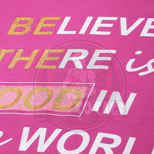 Camiseta de Mujer con Estampado Serigrafiado, Venta Caliente 2026, Camiseta de Algodón Rosa de Alta Calidad con Cuello en V, Logotipo y Eslogan Personalizados, Ropa Casual para Damas - Product Image 6