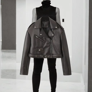 2026 Spring Fashion Custom Women's Motorbike Crop Leather Jacket Short Length <b>Zipper</b> <b>Waterproof</b> Button Washed Techniques - Product Image 5