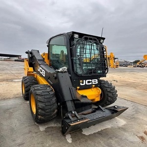 Chargeuse compacte JCB 270 haute performance pour travaux de construction exigeants avec hydraulique fiable et capacité de travail élevée - Product Image 2