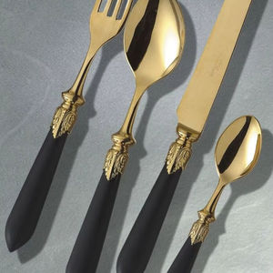 ชุดช้อนส้อมสไตล์หรูหราสำหรับงานเทศกาล ออกแบบมาเพื่อยกระดับการเฉลิมฉลอง โต๊ะอาหารที่มีเอกลักษณ์ และการจัดงานเลี้ยงที่สนุกสนาน - Product Image 1