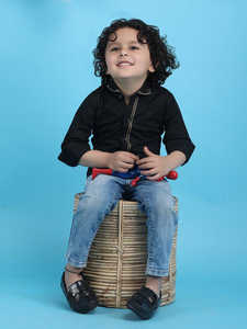 Chemise noire élégante pour garçons, chemise décontractée pour fête, chemise en coton pour enfants, chemise tendance pour garçons, chemise pour anniversaire, tenue de fête - Product Image 6