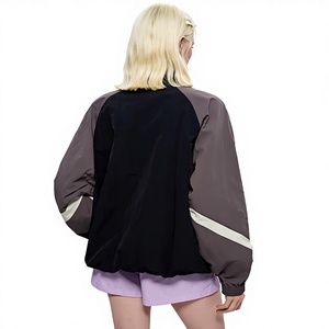 เสื้อแจ็คเก็ตกันลมผู้ชายแบบสั่งทำพิเศษ - ซิปแบบรูดขึ้น วัสดุไนลอน สไตล์วาร์ซิตี้ ทรงโอเวอร์ไซส์ กันลม พร้อมดีไซน์แบบปะติด - Product Image 6