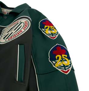 Chaqueta Varsity Verde y Negra para Hombre Avirex, Diseño con Parches Bordados, Cuello Camisero, Estilo Casual de Cuero, para Otoño - Product Image 5