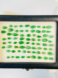 Esmeralda Zambiana Natural, Corte Pera, 35.83 CTS, Color Verde Premium, Excelente Brillo, Certificación IGI - Product Image 2