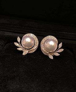 Boucles d'oreilles créoles de luxe en fausses perles, design boule de quartz, élégantes, plaquées or blanc, bijoux de mode vintage pour soirée, cadeau pour femme - Product Image 3
