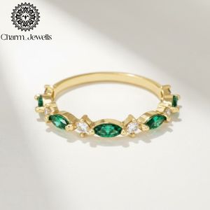 Bague Éternité Charm_Jewells en Or 18 carats avec Moissanite, Sertissage à Griffes, Coupe Coussin, Style Classique pour Femme, Certifiée IGI - Product Image 3