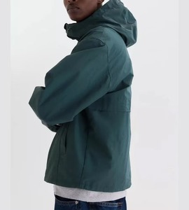 Chaqueta Acolchada Negra con Capucha para Hombre, Cortavientos, Cierre de Cremallera, Estilo Casual para Otoño, Corte Regular, Relleno de Poliéster, Exterior de Nailon - Product Image 3