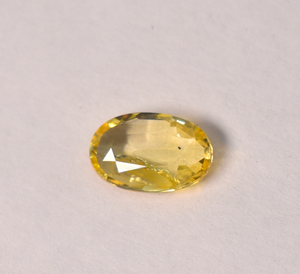 Zafiro amarillo natural ovalado de 1.45 quilates 9X5.7X2.7 mm, zafiro amarillo suelto para la fabricación de joyas - Product Image 1