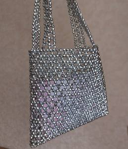 Sac à perles fait main avec perles en bois rouges, style bohème, pochette à cordon, décoration intérieure, 100% artisanal - Product Image 5
