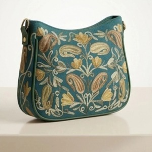 Bolso Bandolera con Bordado Sozni de Cachemira en Azul Turquesa con Paisley Dorado y Rosa - Product Image 4
