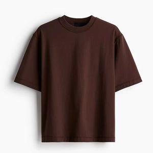เสื้อยืดแขนสั้นสีน้ำตาลคุณภาพส่งออกขายส่ง พิมพ์โลโก้ตามสั่ง คอกลม ทรงปกติ สไตล์ลำลอง สีพื้น - Product Image 1