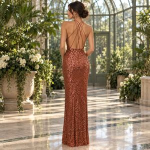 ชุดราตรีคอ halter สีโรสโกลด์ประดับเลื่อม |   เดรสทรงเข้ารูปคอวีลึกยาวถึงพื้น พร้อมดีเทลจับจีบช่วงเอว ผ่าด้านหน้าและเปิดหลังแบบเป็นทางการ - Product Image 4