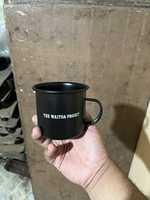 Taza Térmica de Metal Esmaltado Negro con Logotipo de Calavera, Diseño Impreso de Estilo Lujoso, para Camping, con Asa, para Regalo al Aire Libre