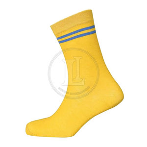 Chaussettes décontractées confortables et durables, design léger, chaussettes décontractées de qualité supérieure pour les activités quotidiennes - Product Image 3