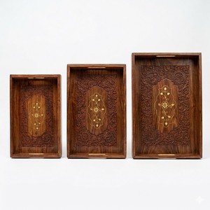 Plateaux de service artisanaux en bois de Sheesham avec incrustations en laiton - Vente en gros de Moradabad - Product Image 1