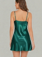 Robe légère pour femme en satin de soie 100%, col en V, sans manches, style européen-américain, longueur genou, avec logo frontal, sexy, unie, printemps