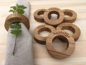 Anneaux de serviette en bois écologiques finis à la main pour les décorateurs de fêtes et les amateurs de style de vie naturel. - Product Image 3