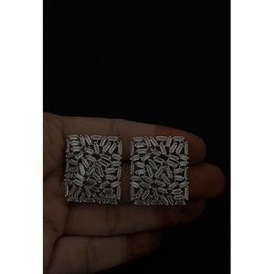 ต่างหูแบบติดหูทรงสวยหรู คุณภาพพรีเมียม ทำจากทองเหลืองชุบเงิน ประดับเพชร CZ เหมาะสำหรับผู้หญิงและเด็กผู้หญิง สวมใส่ในงานเลี้ยงตอนเย็น - Product Image 2