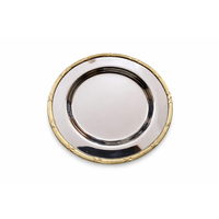 Assiette de Présentation Métallique de Luxe Ronde Argentée avec Bord Doré et Anneau Central Surélevé pour Table de Mariage